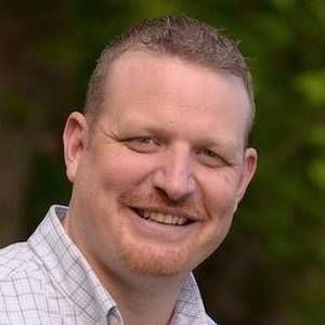 Meet your Posher, Dustin